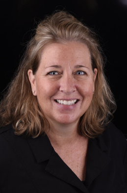 Headshot of Port Washington Family Dentistry Dental Hygienist, Lynne.